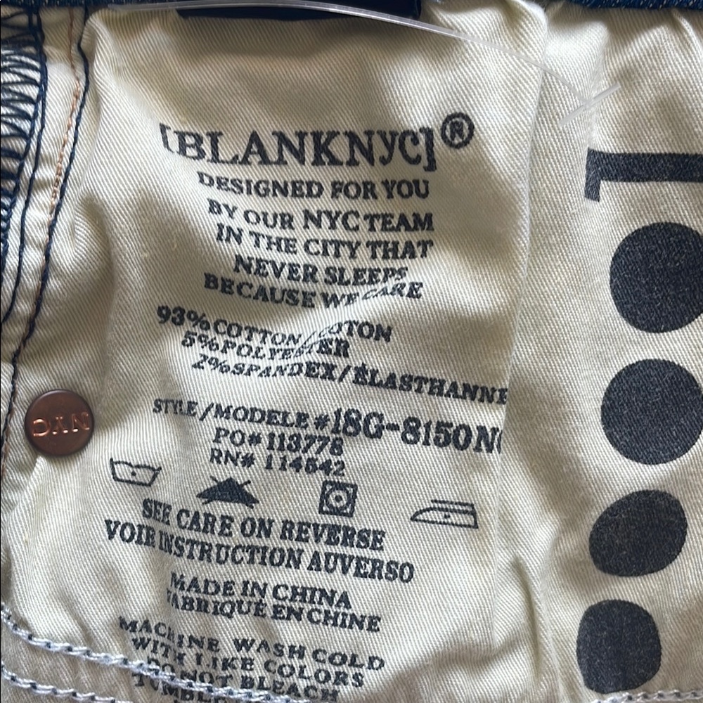 New Blank NYC The Fulton Roll Up Distressed Jean Shorts - Picture 9 of 9
